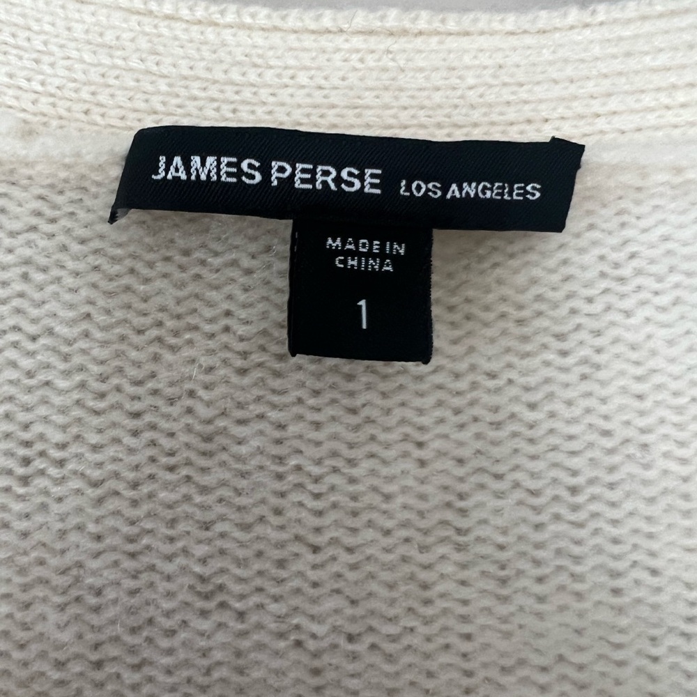 James Pierce, Los Angeles size small (1) cardigan, cream, and gray
Warm & Cozy π - Picture 4 of 5